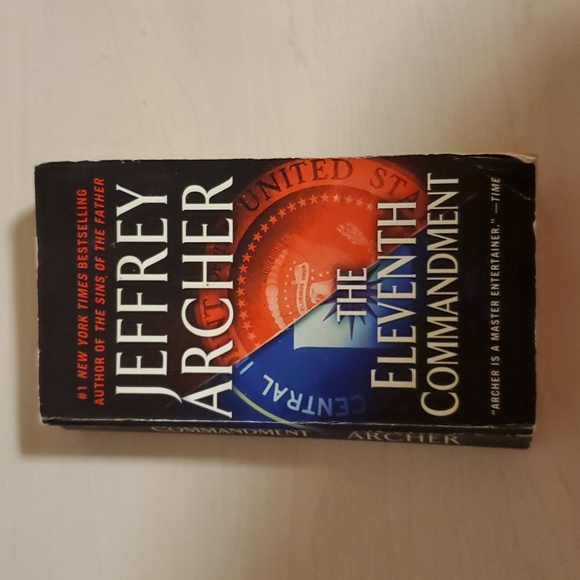 The Eleventh Commandment by Jeffrey Archer - Picture 1 of 2